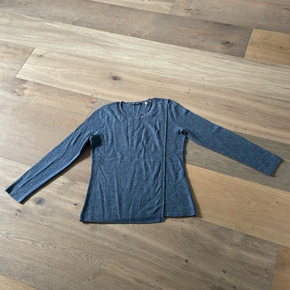 Elie Tahari 100% Merino Wool Long Sleeve Sweater Size Large - Picture 2 of 12